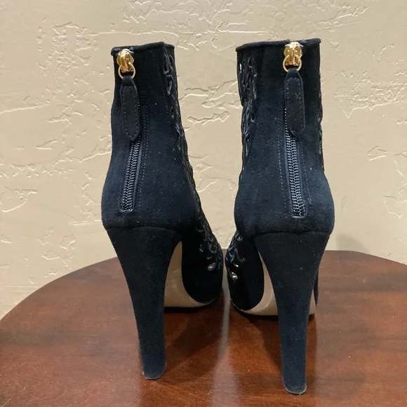 Valentino Garavani Black Suede Laser Cut Ankle Boots, Size 38 - Picture 3 of 14